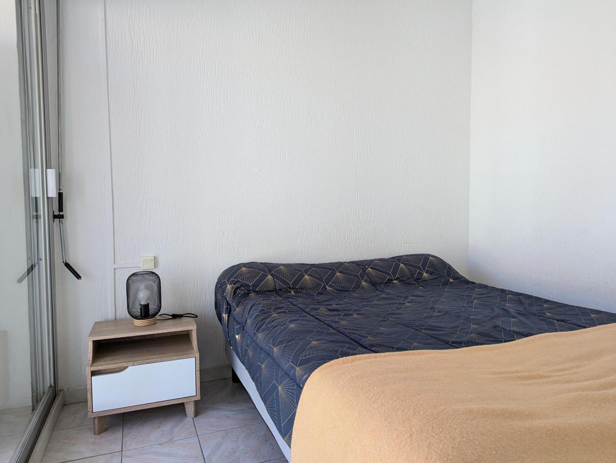 Appartement rive droite, 100m des plages Le Grau-du-Roi Extérieur photo